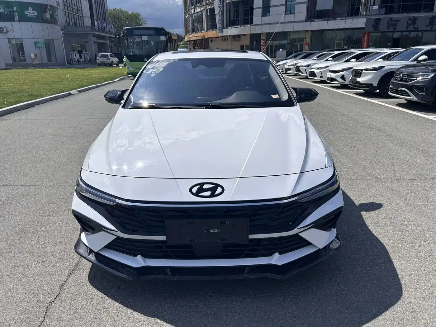 Hyundai Elantra 2023