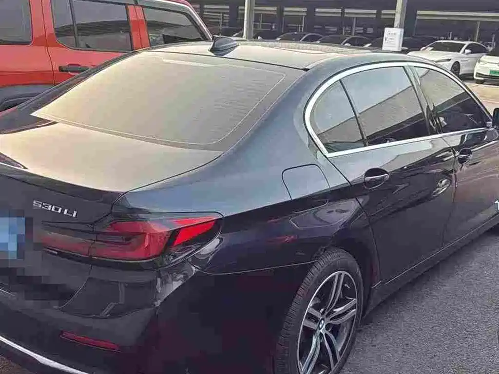 BMW 5 серии 2022