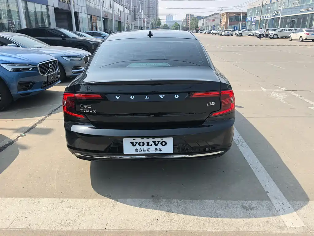 Volvo S90 2021