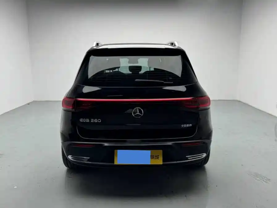 Mercedes-Benz EQB 2023