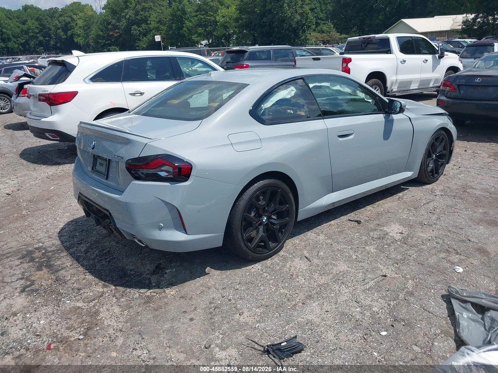 BMW 230 2026