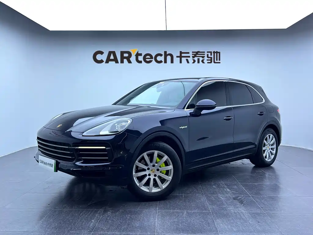 Porsche Cayenne 2021