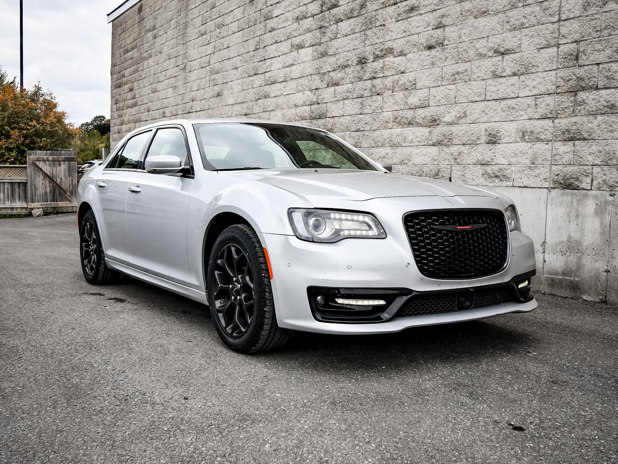 Chrysler 300 2023