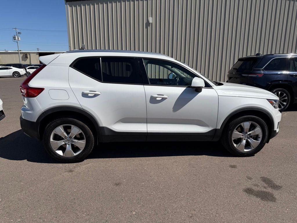 Volvo XC40 2021