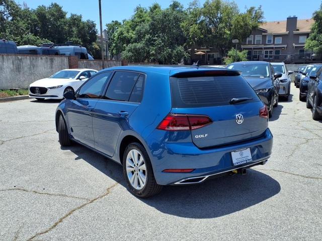 Volkswagen Golf 2021