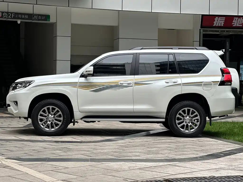 Toyota Land Cruiser Prado 2020