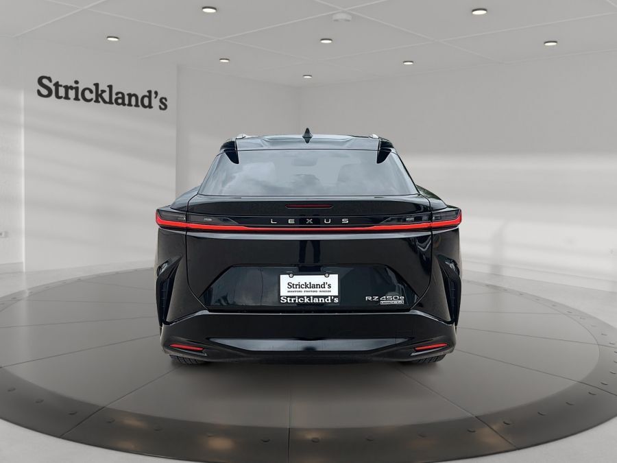 Lexus RZ 2023