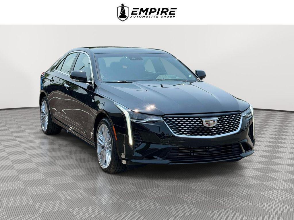 Cadillac CT4 2026