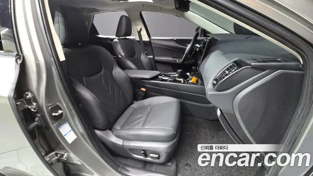 Lexus NX 2022