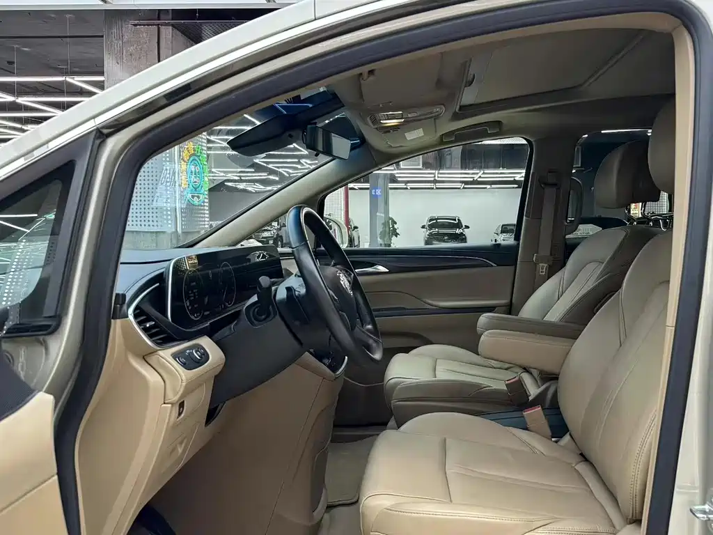 Buick GL8 2021
