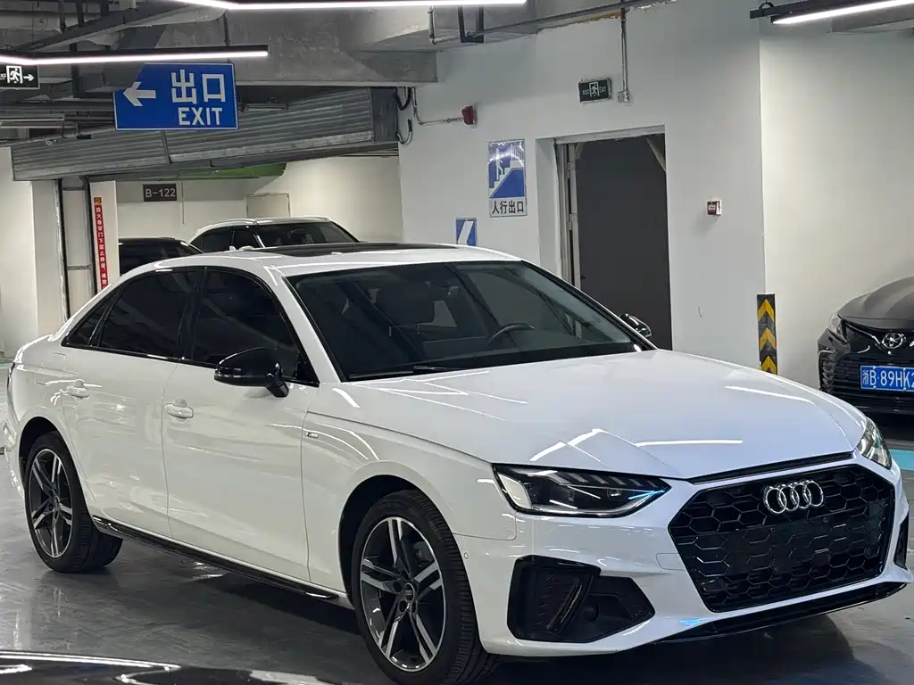 Audi A4 2022