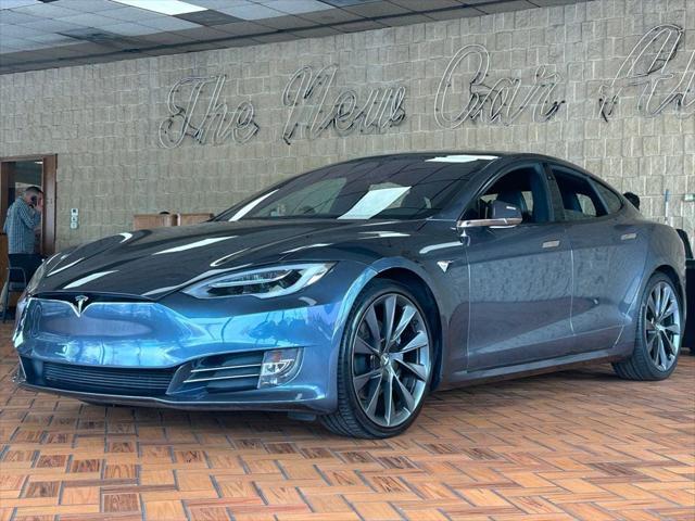 Tesla Model S 2021
