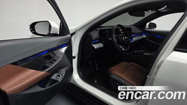 BMW 5 серии 2025