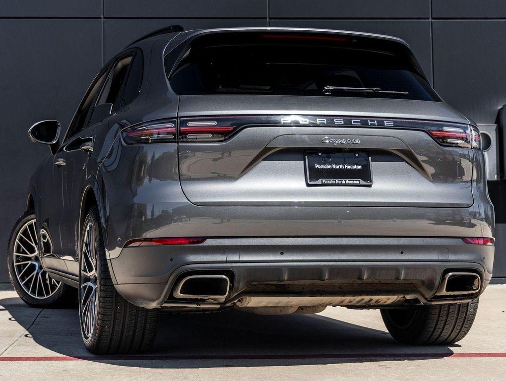 Porsche Cayenne 2022