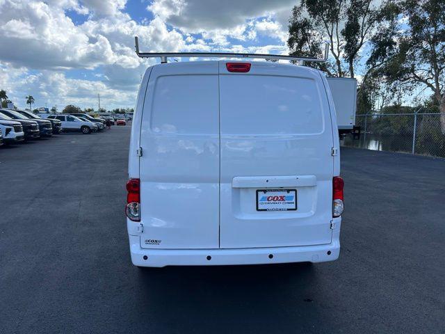 Nissan NV200 2021