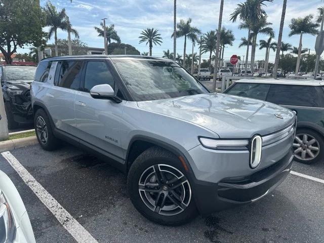 Rivian R1S 2026