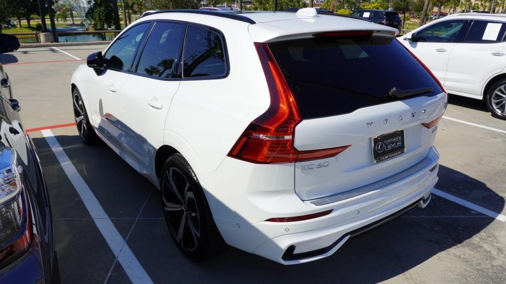 Volvo XC60 2025