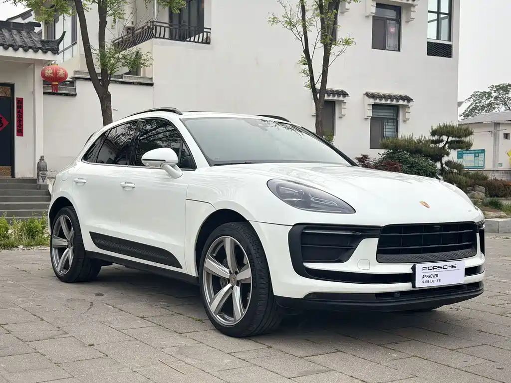 Porsche Macan 2022