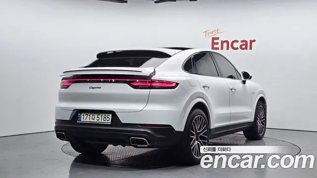 Porsche Cayenne 2021