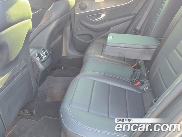 Mercedes-Benz E-Класс 2022