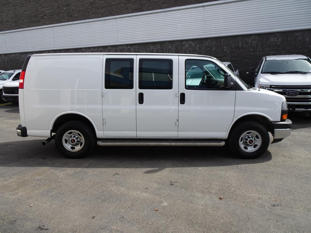 GMC Savana 2023
