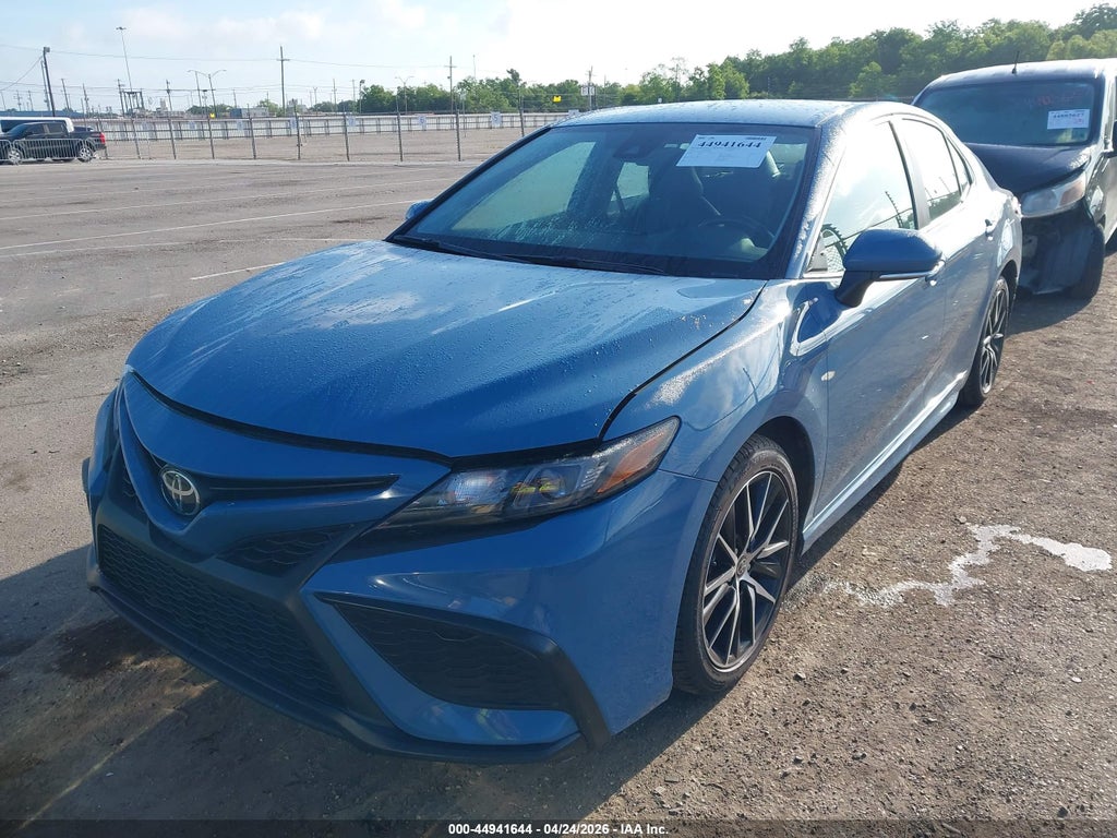 Toyota Camry 2024
