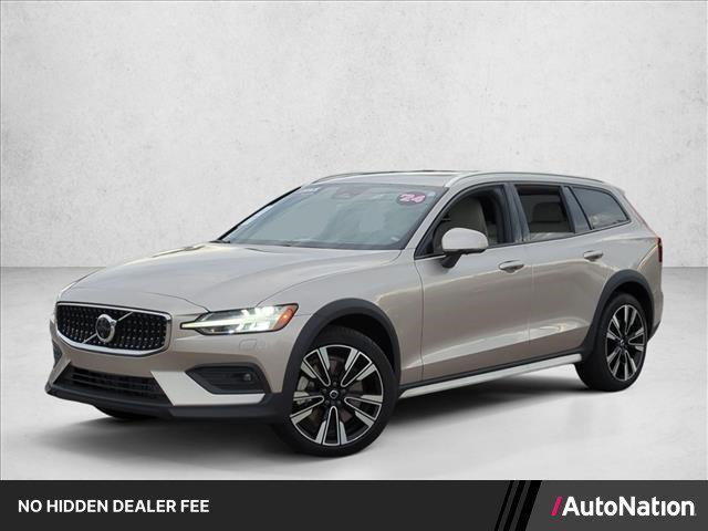 Volvo V60 Cross Country 2024