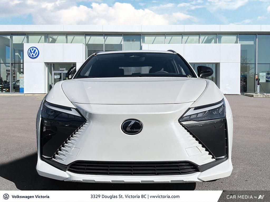 Lexus RZ 2023