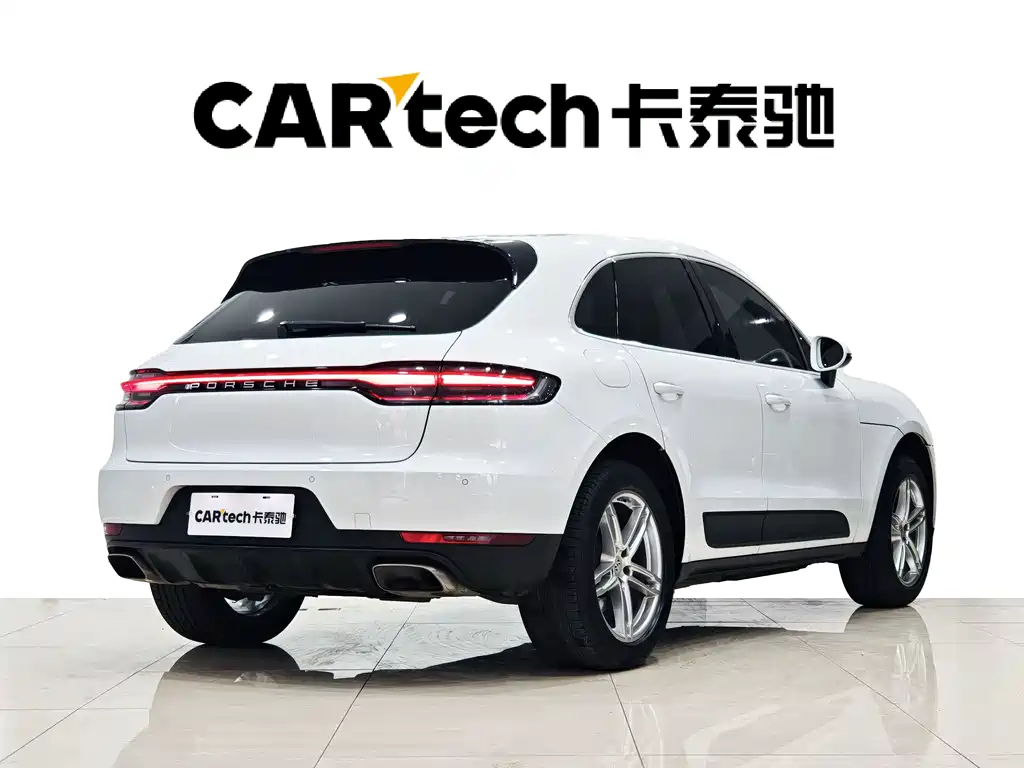 Porsche Macan 2021