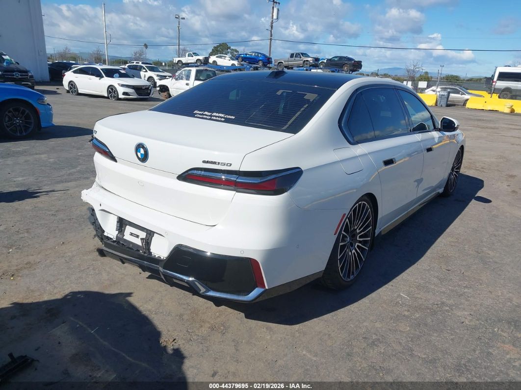 BMW i7 2025