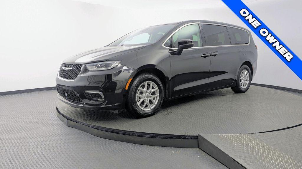 Chrysler Pacifica 2023