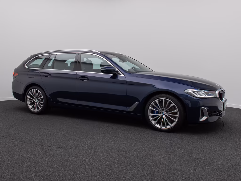 BMW 530 2023