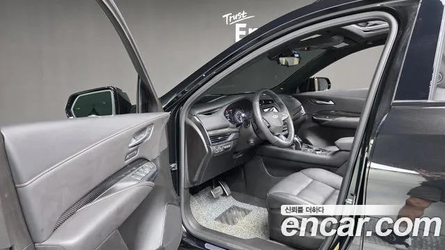 Cadillac XT4 2023
