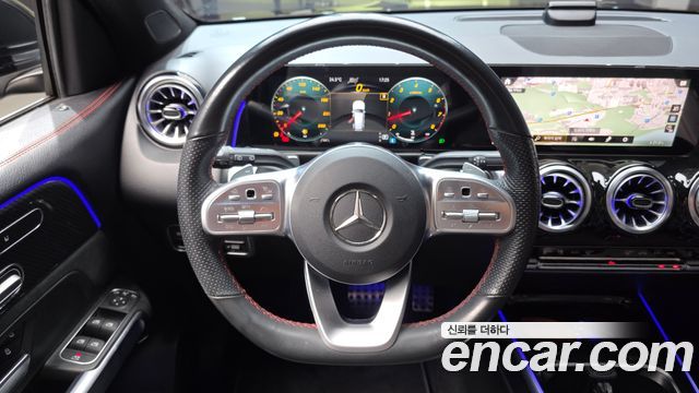 Mercedes-Benz GLB 2021