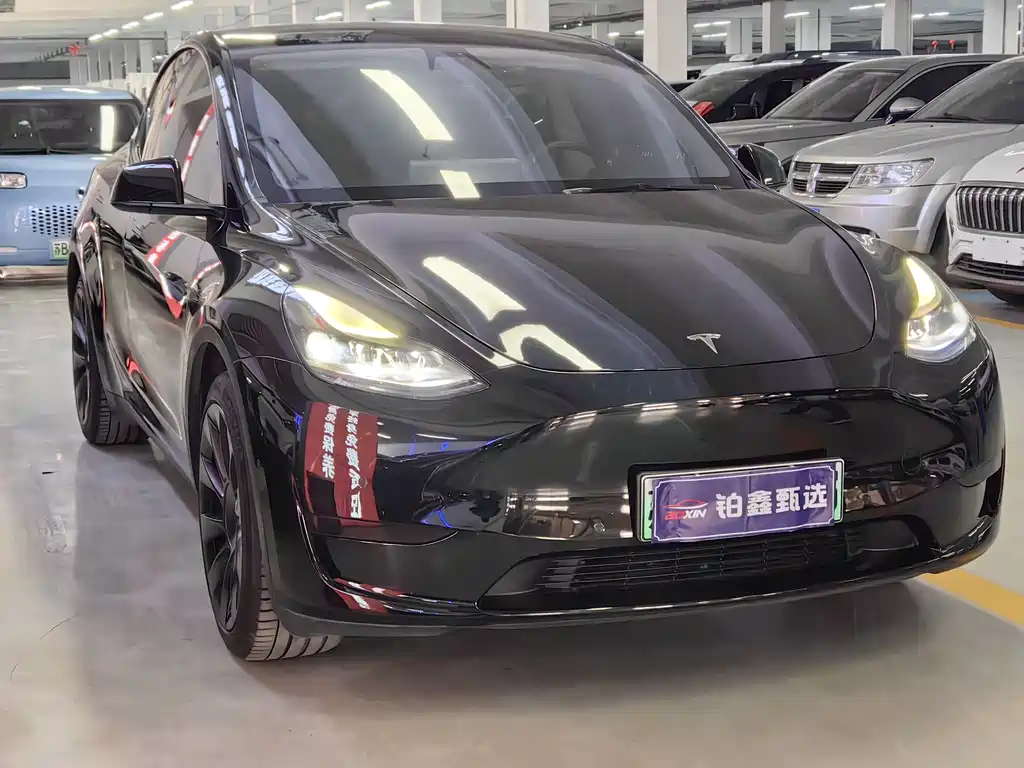 Tesla Model Y 2022