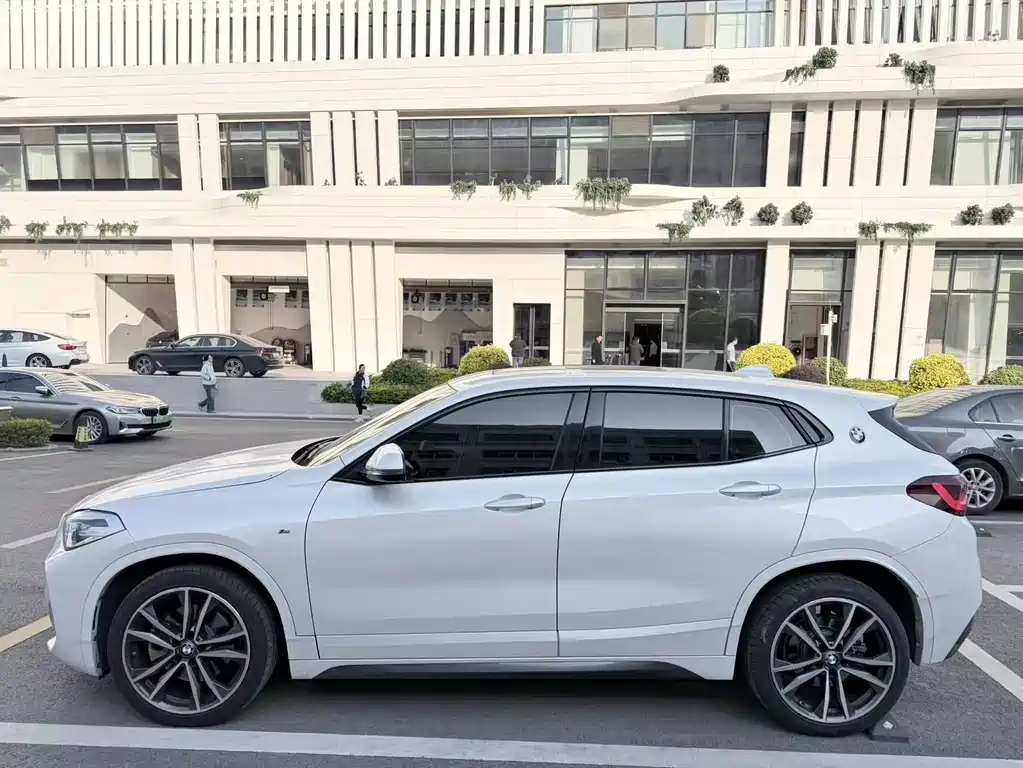 BMW X2 2021