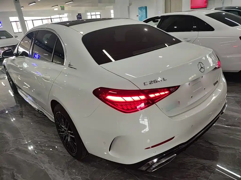 Mercedes-Benz C-Класс 2025
