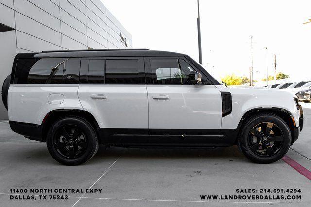 Land Rover Defender 2023