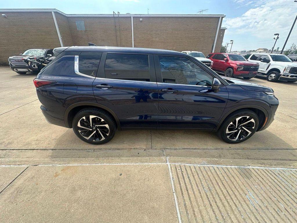 Mitsubishi Outlander 2024