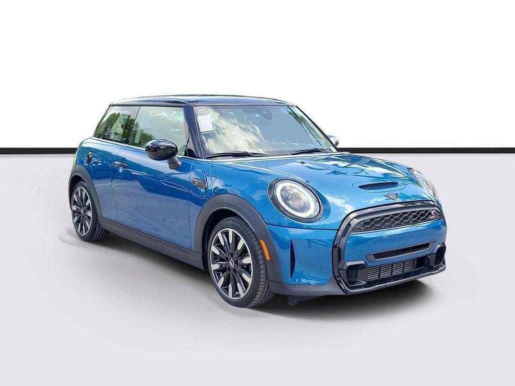 Mini Hardtop 2024