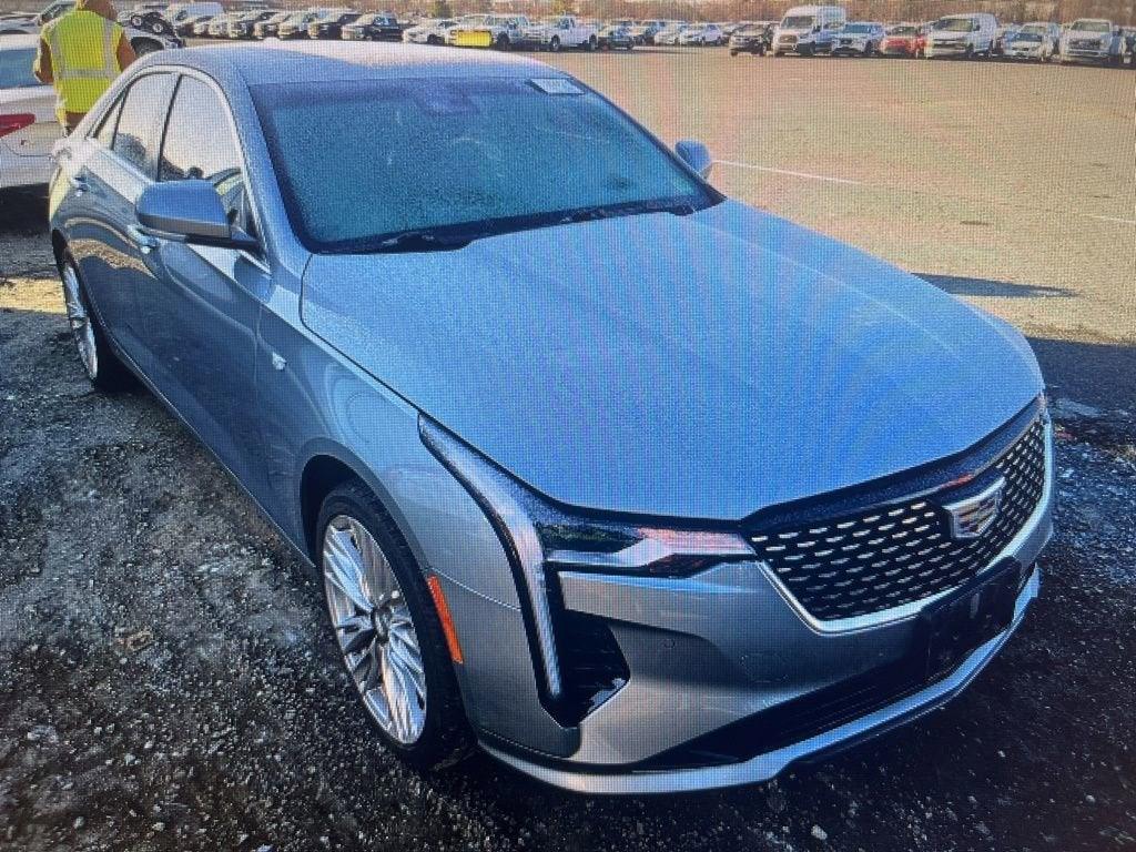 Cadillac CT4 2023