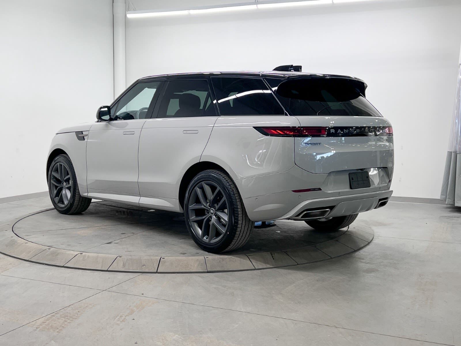 Land Rover Range Rover Sport 2025
