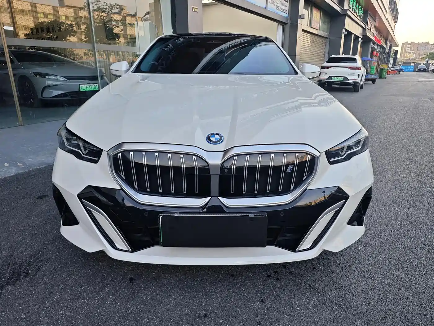BMW i5 2024