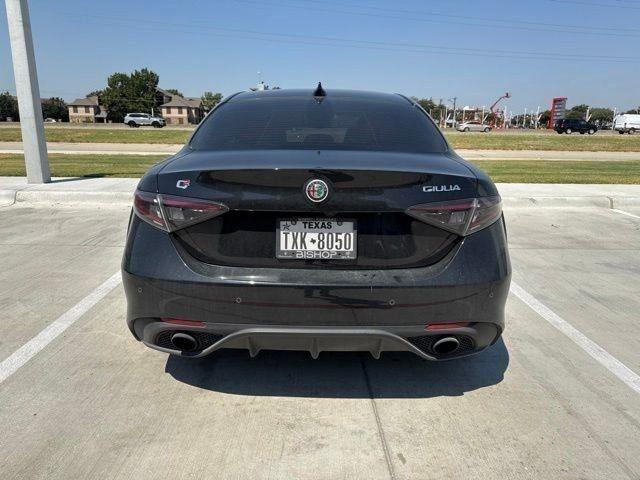 Alfa Romeo Giulia 2024