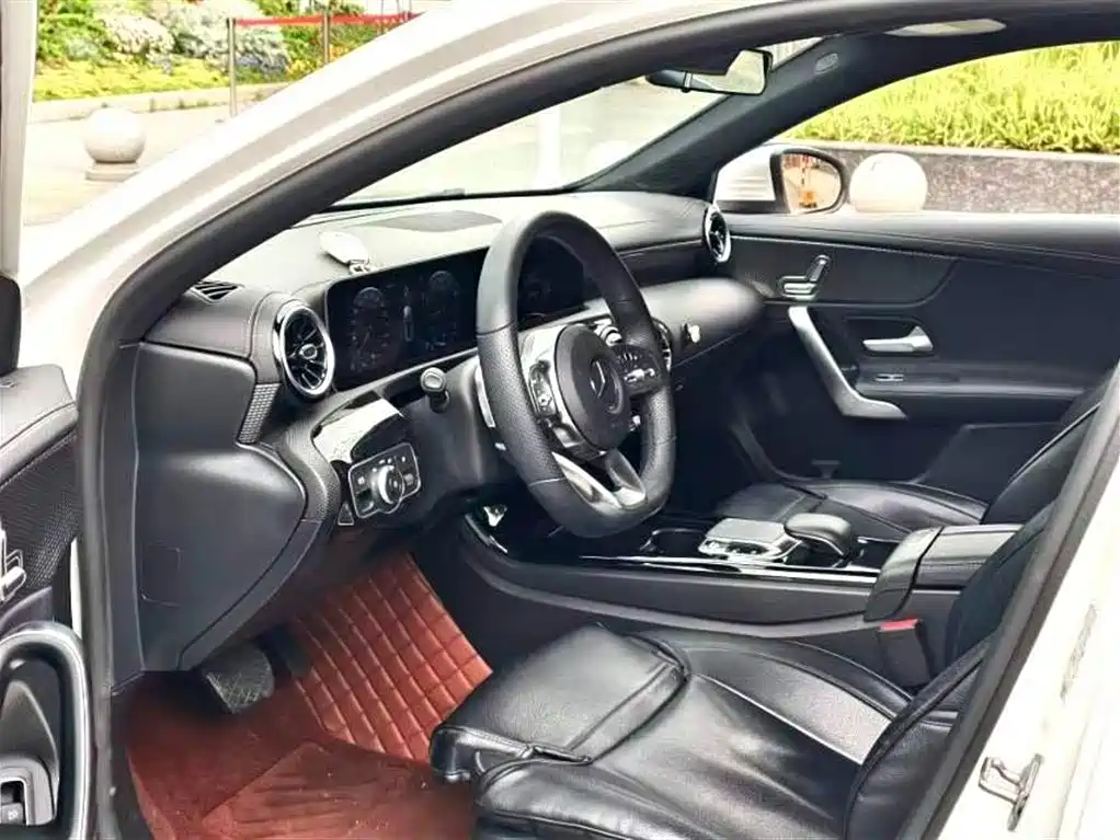 Mercedes-Benz A-Класс 2021