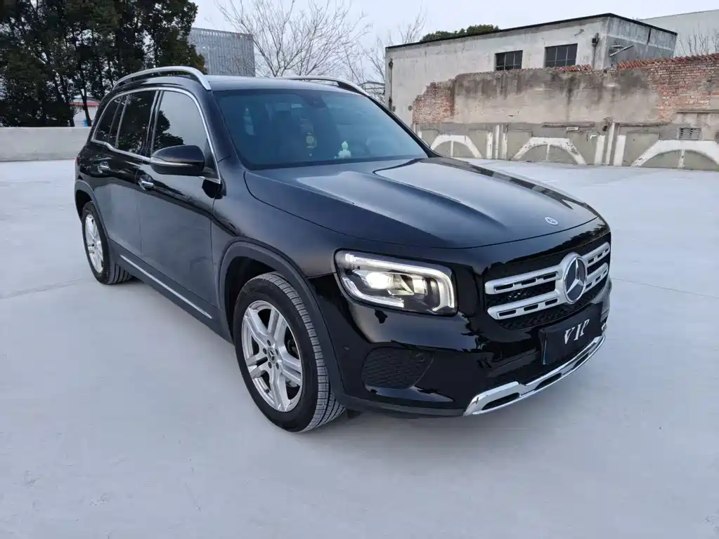 Mercedes-Benz GLB 2023