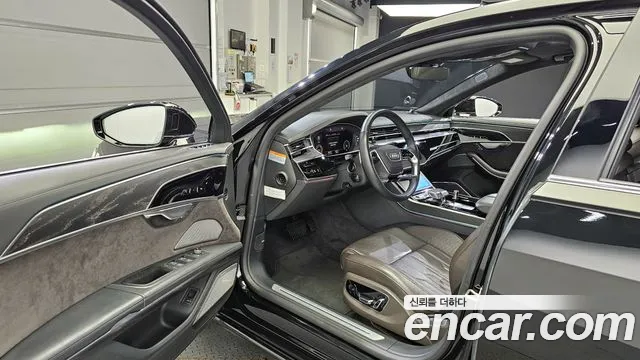 Audi A8 2021