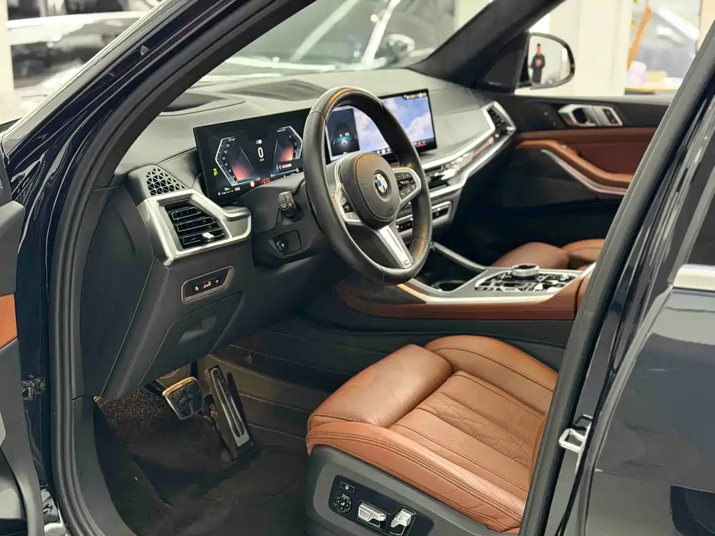 BMW X7 2023
