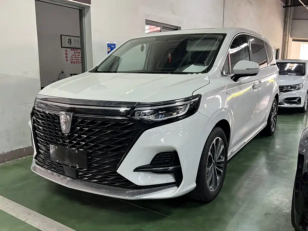 Roewe iMAX8 2021
