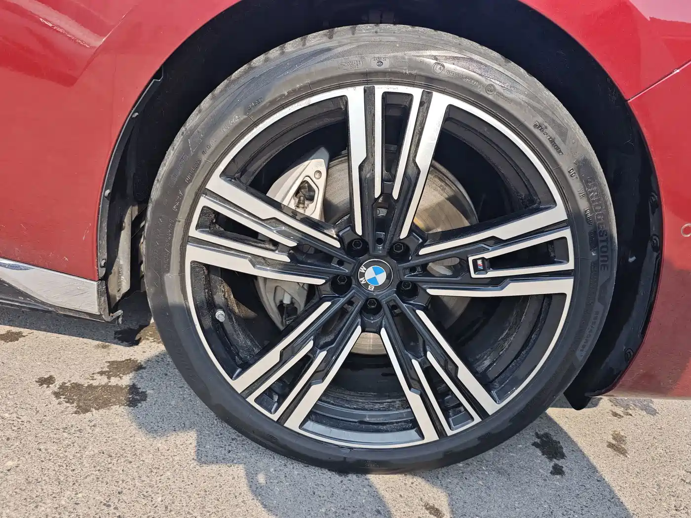 BMW i7 2023